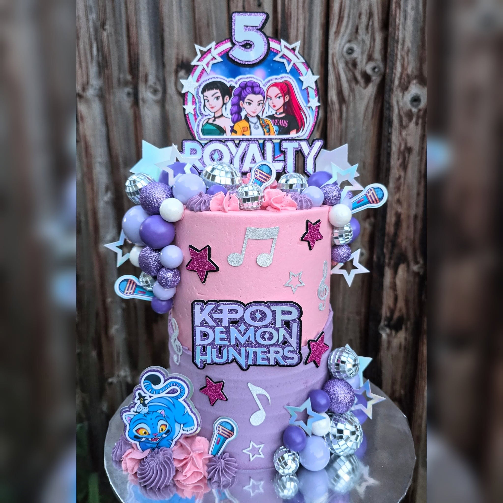 Pink, purple and disco-ball sparkle for a K-pop celebration.
